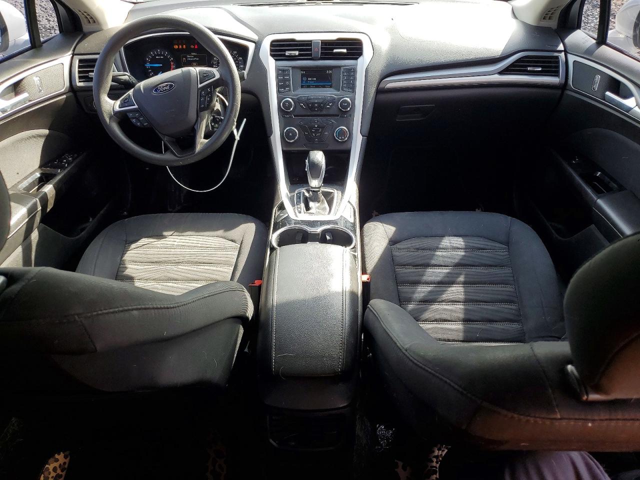 2016 FORD FUSION SE photo 8