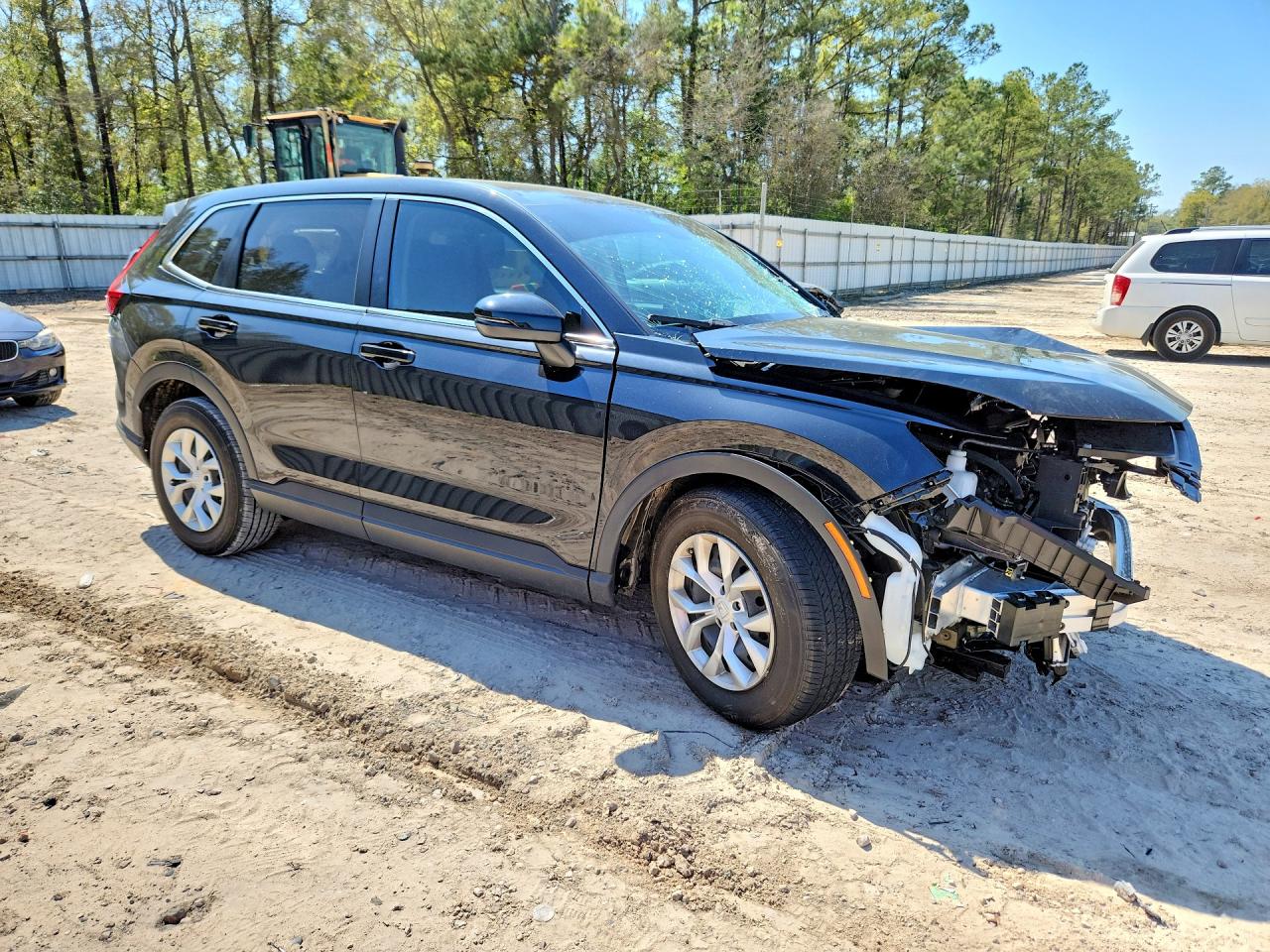 2025 HONDA CR-V LX photo 4