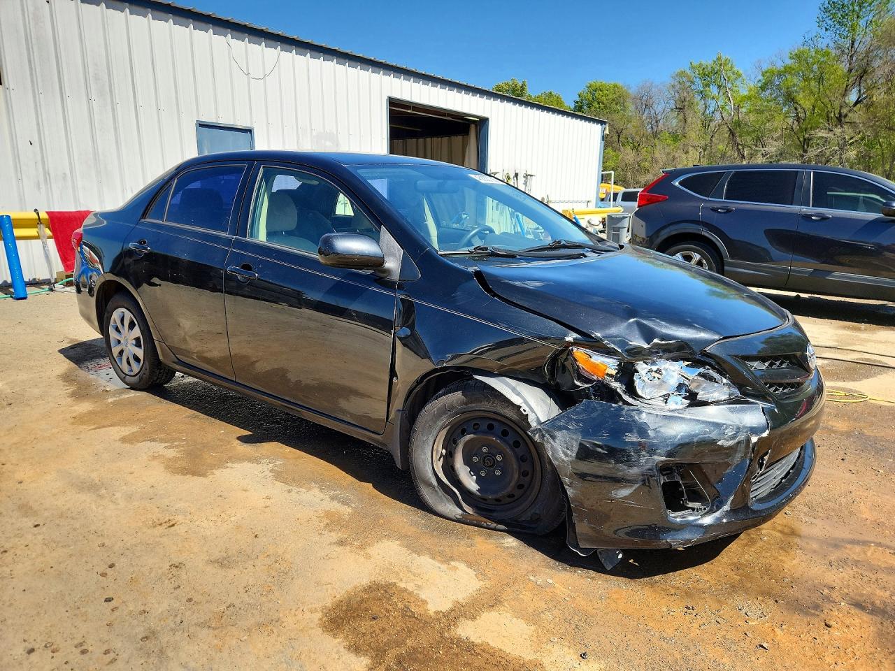 2011 TOYOTA COROLLA LE photo 4