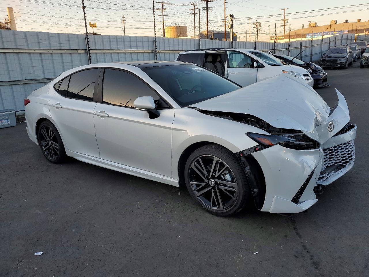 2025 TOYOTA CAMRY XSE photo 4