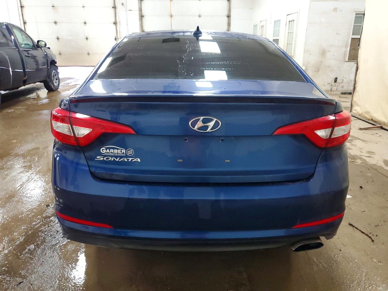 2015 HYUNDAI SONATA SE photo 6