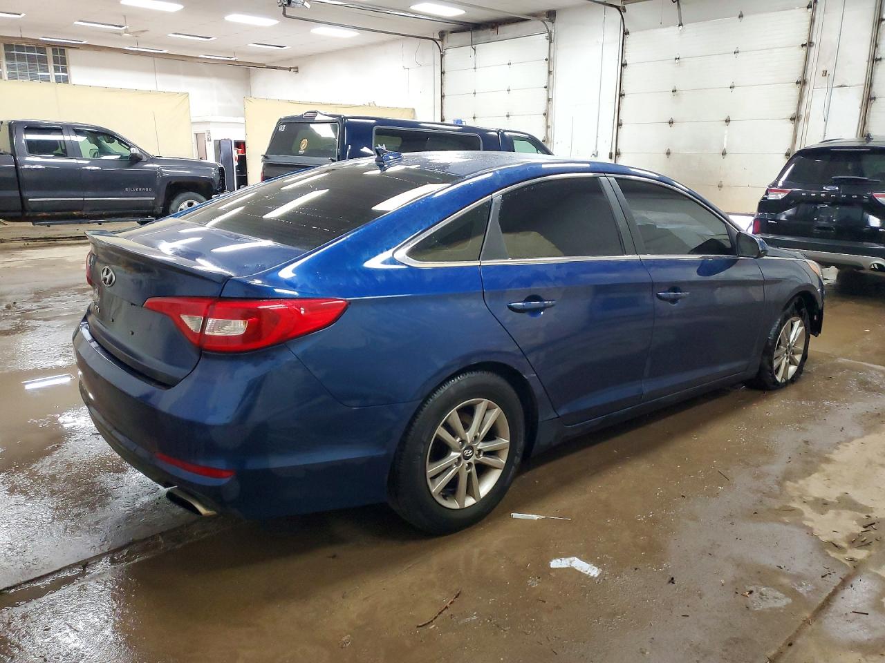 2015 HYUNDAI SONATA SE photo 3