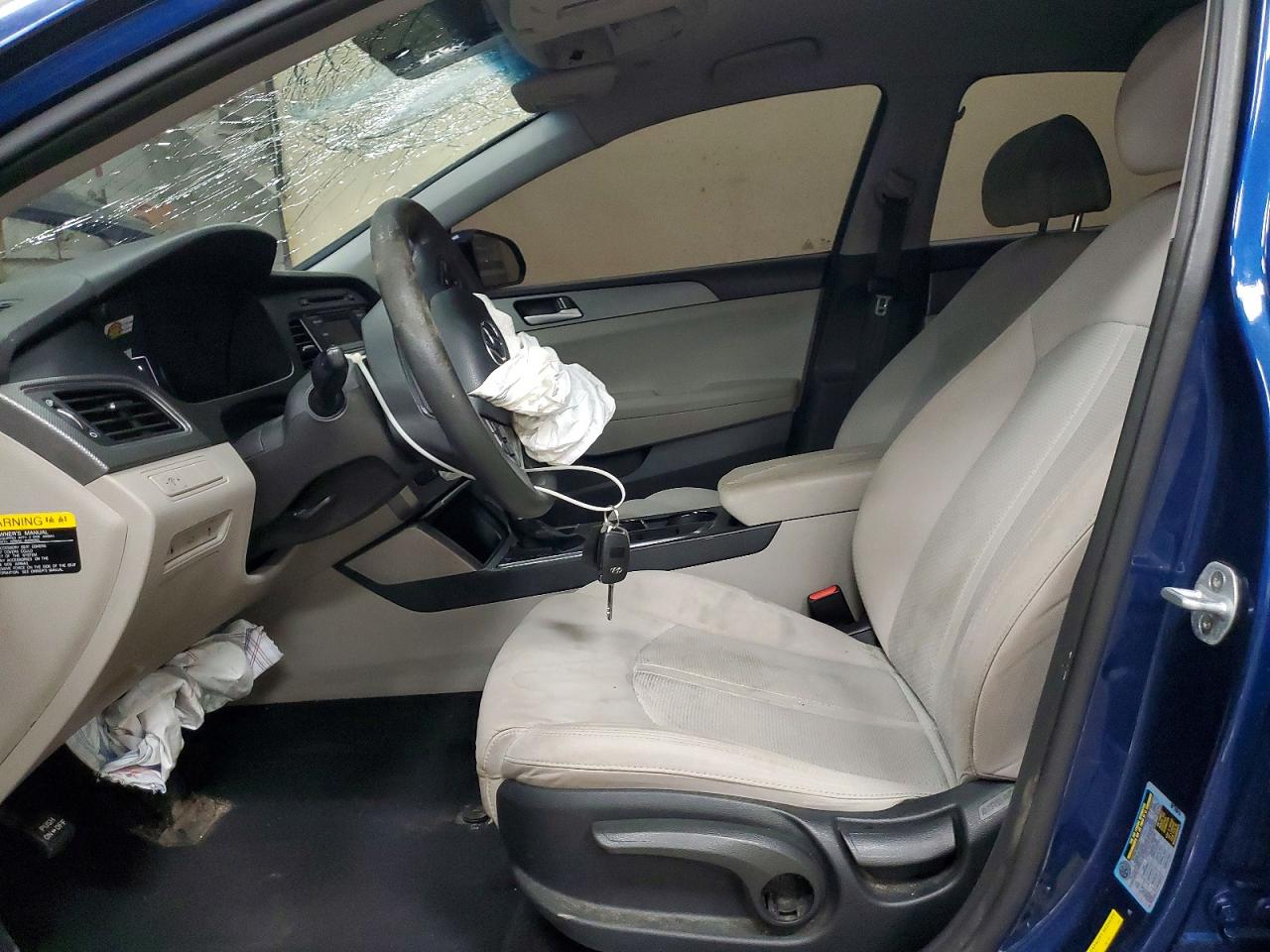 2015 HYUNDAI SONATA SE photo 7