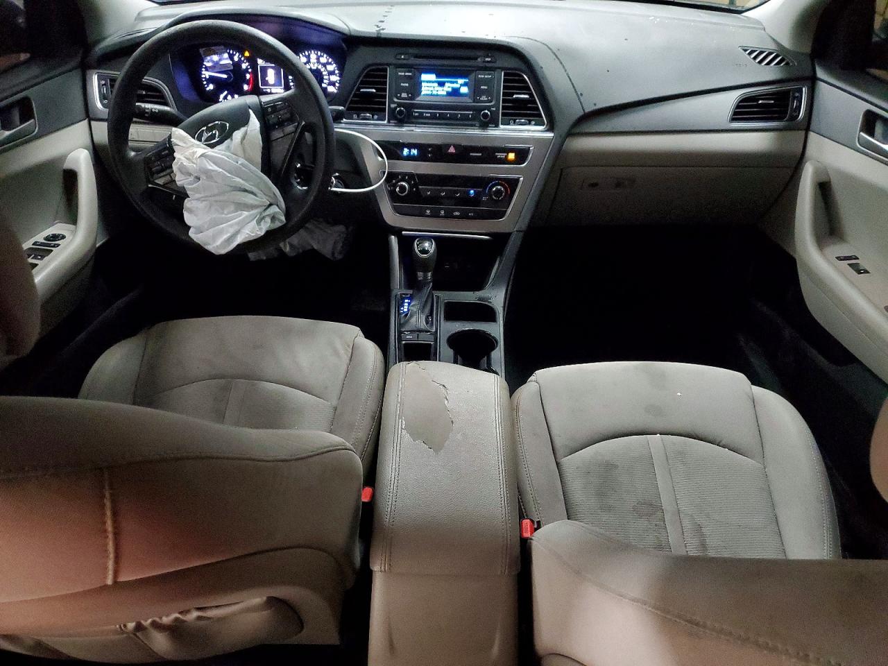 2015 HYUNDAI SONATA SE photo 8