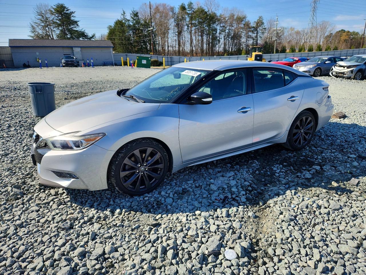 2017 NISSAN MAXIMA