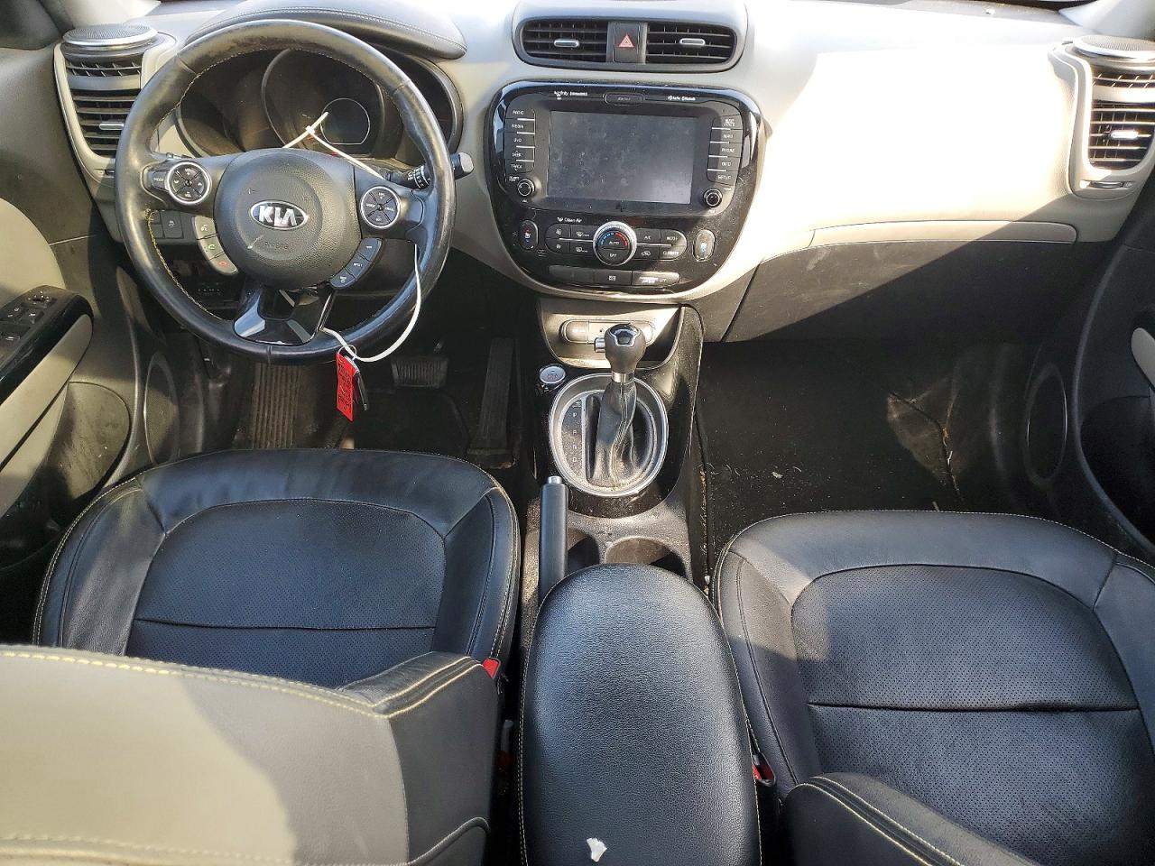 2016 KIA SOUL + photo 15