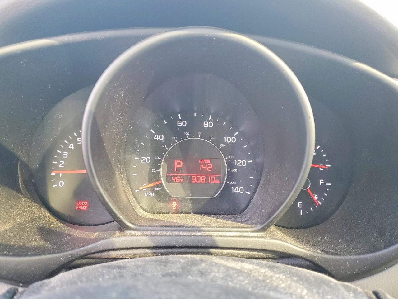 2016 KIA SOUL + photo 17