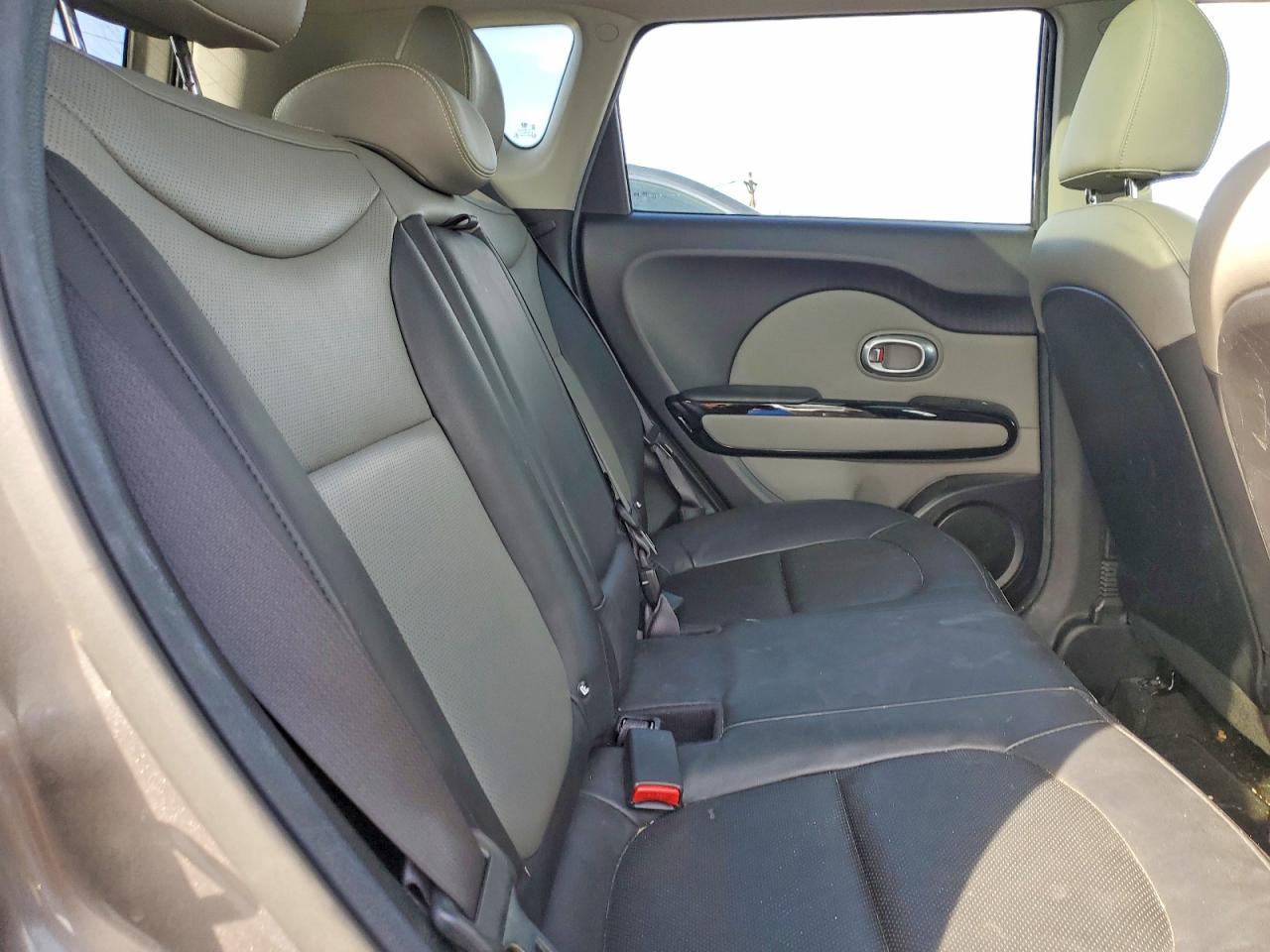 2016 KIA SOUL + photo 21
