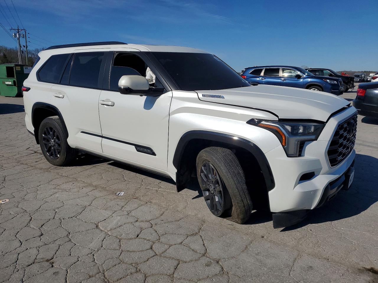 2024 TOYOTA SEQUOIA PLATINUM photo 10