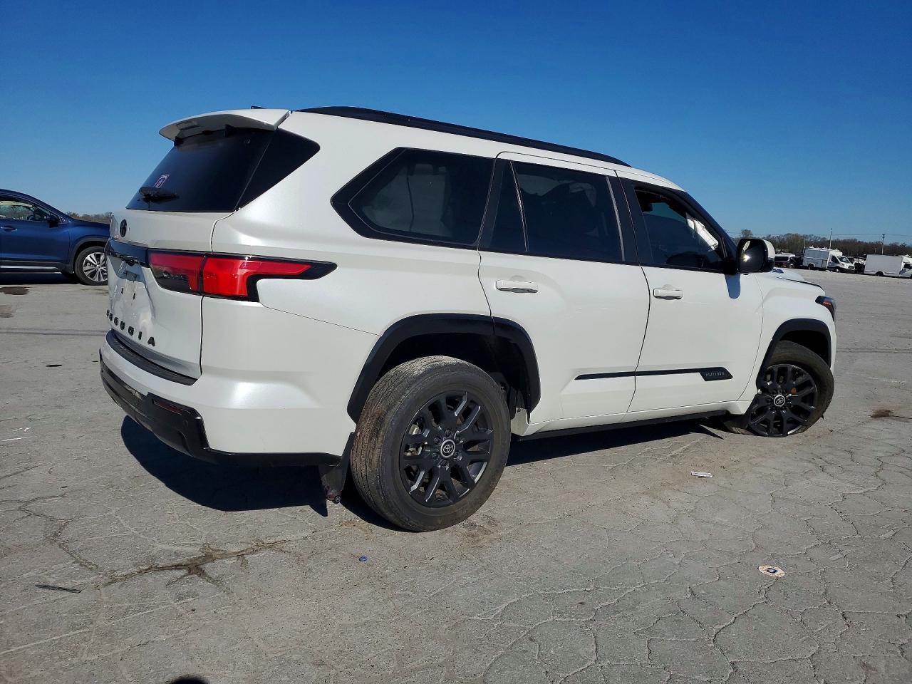 2024 TOYOTA SEQUOIA PLATINUM photo 7