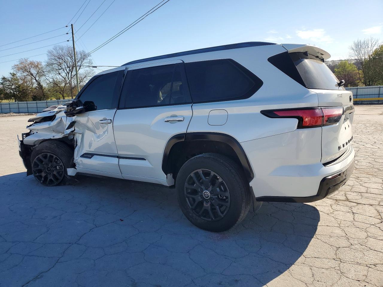 2024 TOYOTA SEQUOIA PLATINUM photo 4