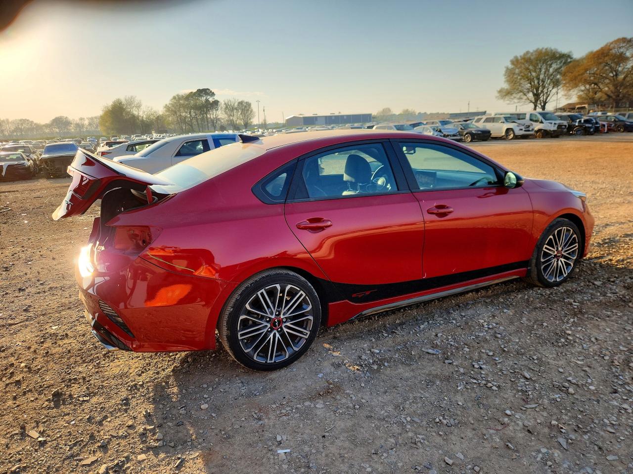 2024 KIA FORTE GT photo 5
