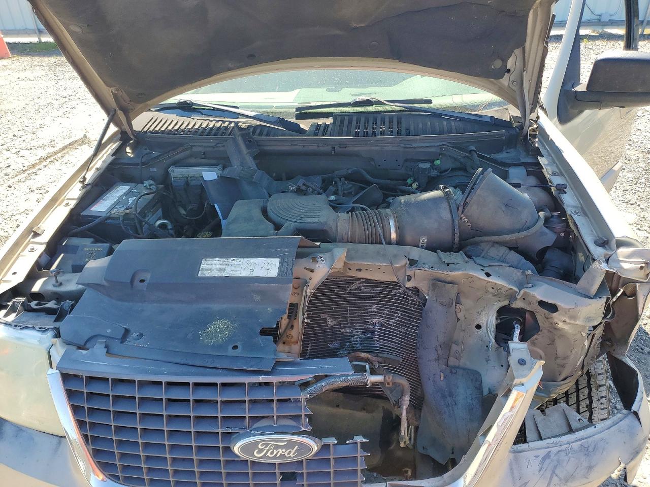 2004 FORD EXPEDITION XLT photo 12