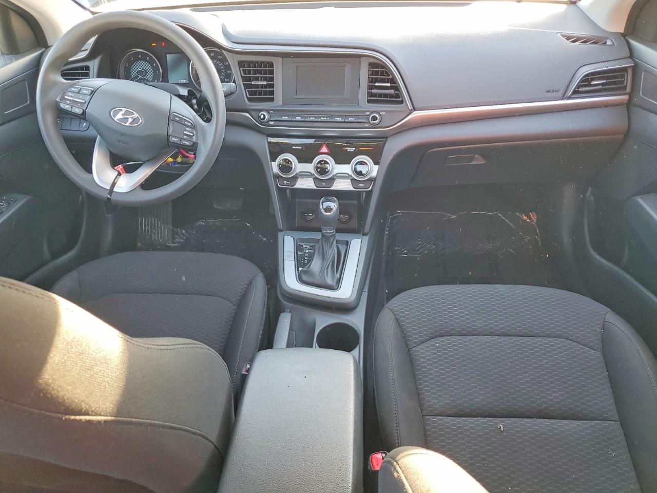 2019 HYUNDAI ELANTRA SE photo 22