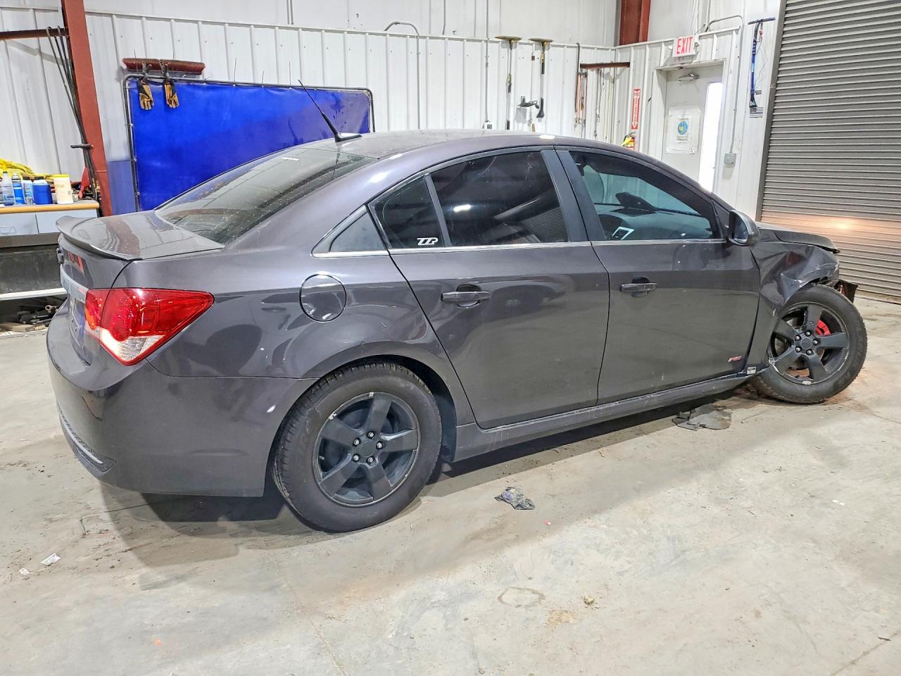 2011 CHEVROLET CRUZE LT photo 3