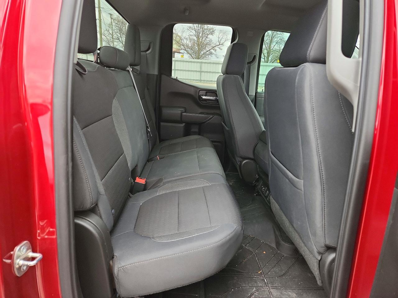 2019 CHEVROLET SILVERADO K1500 LT photo 10