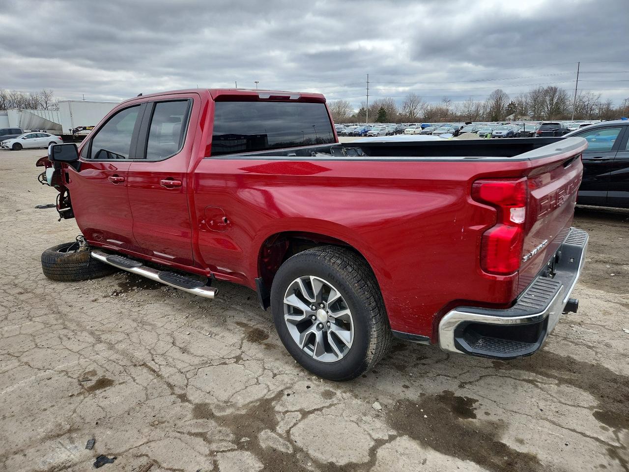 2019 CHEVROLET SILVERADO K1500 LT photo 2