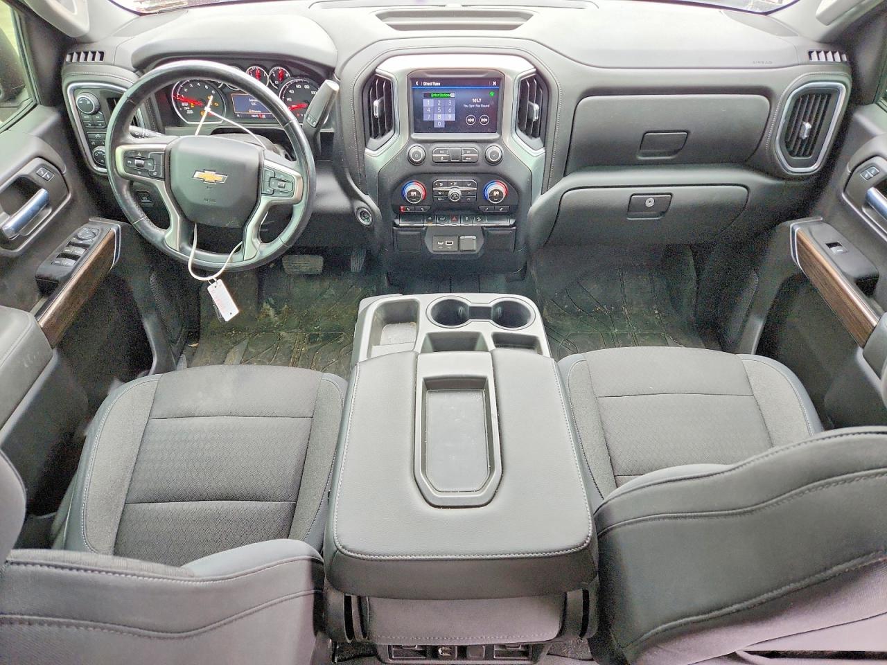 2019 CHEVROLET SILVERADO K1500 LT photo 8