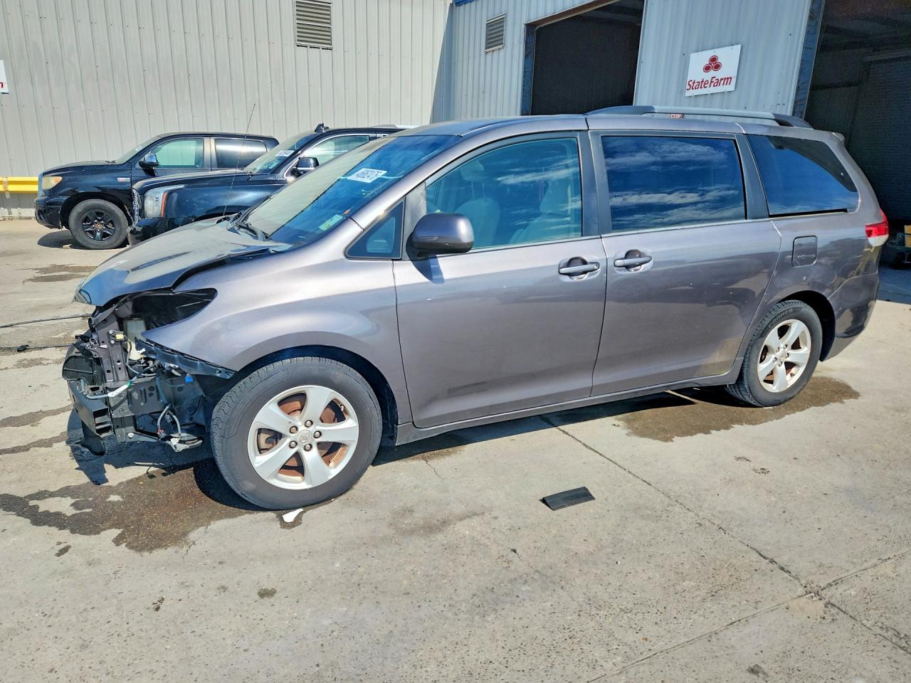 2014 TOYOTA SIENNA