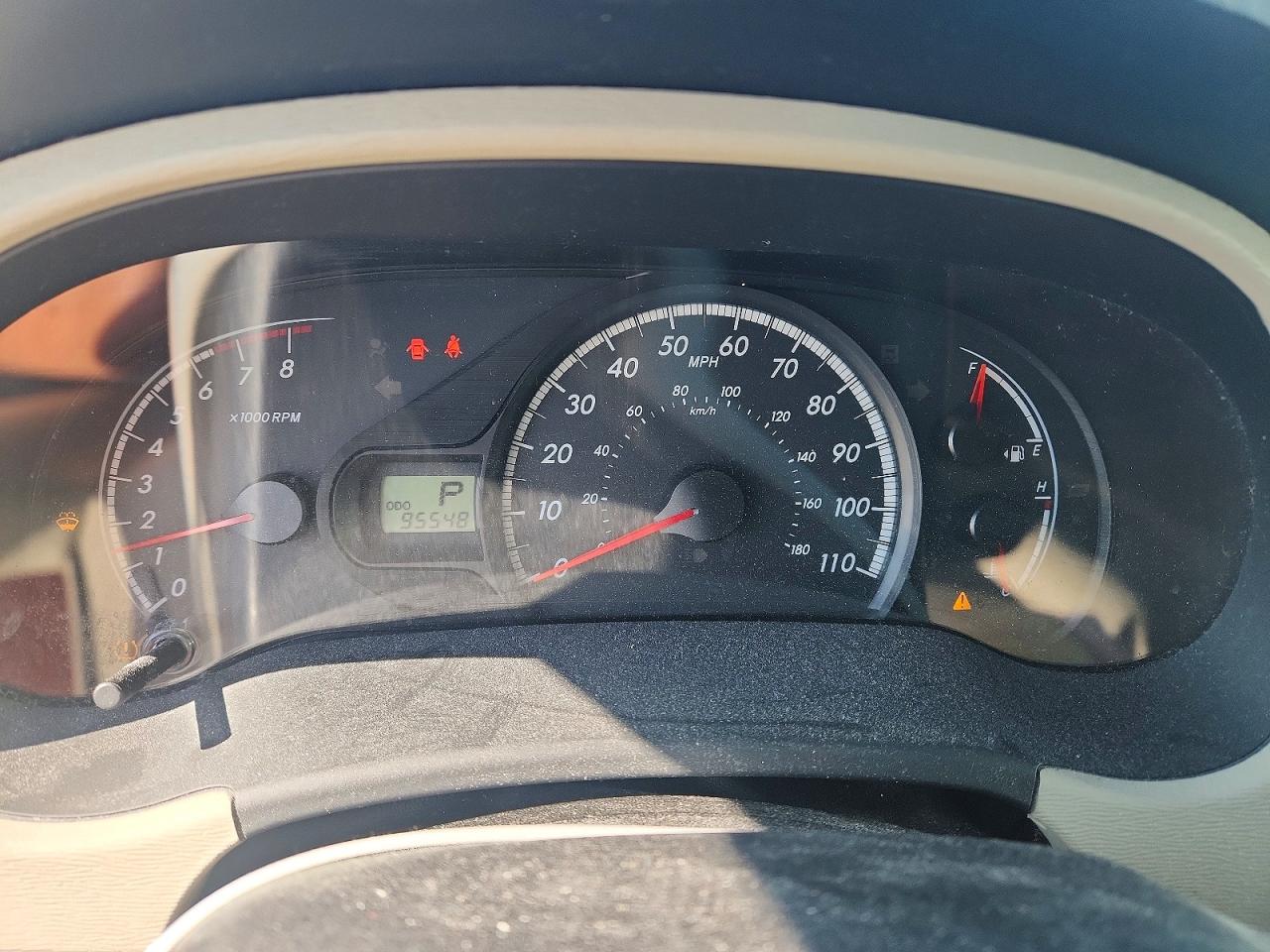 2014 TOYOTA SIENNA LE 8-PASSENGER photo 9