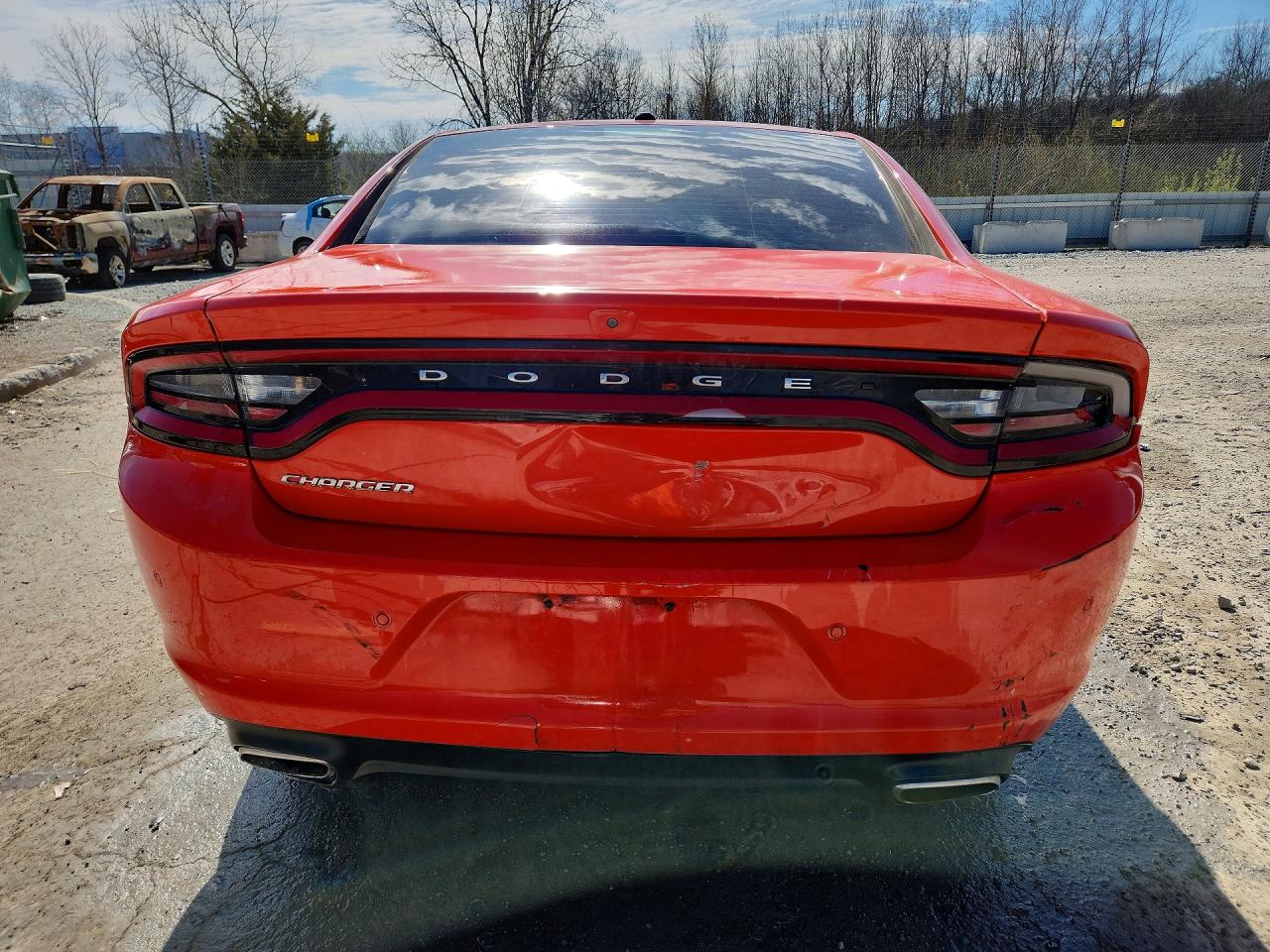 2020 DODGE CHARGER SXT photo 11
