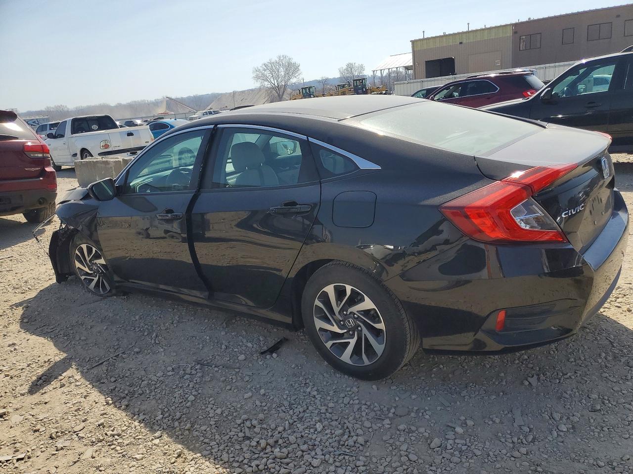 2016 HONDA CIVIC photo 4