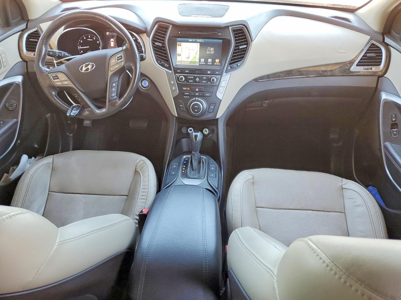 2017 HYUNDAI SANTA FE SPORT 2.4L photo 8