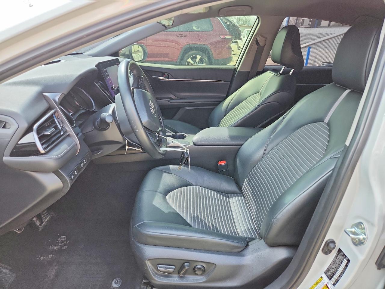 2024 TOYOTA CAMRY SE photo 7