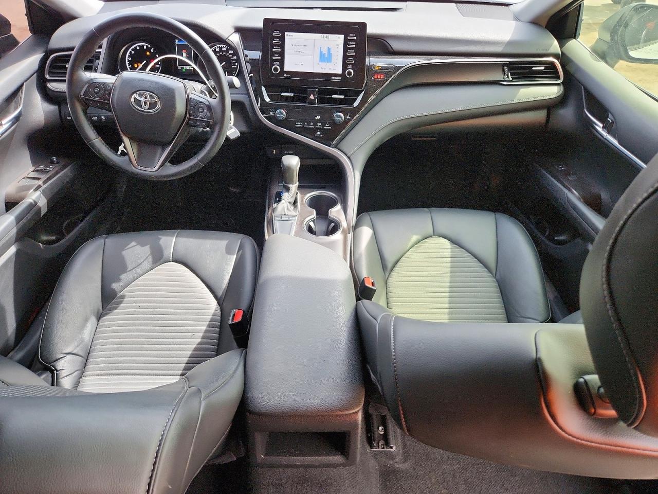 2024 TOYOTA CAMRY SE photo 8