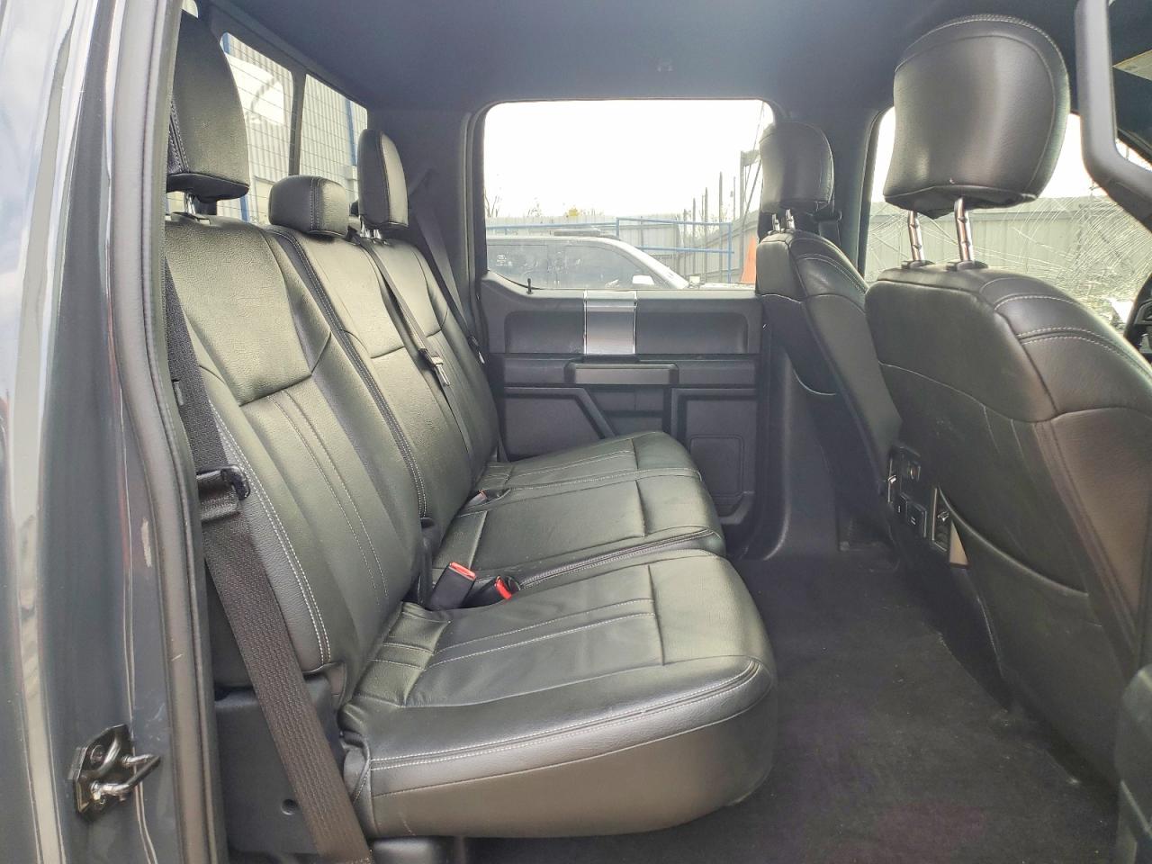 2017 FORD F150 SUPERCREW photo 19