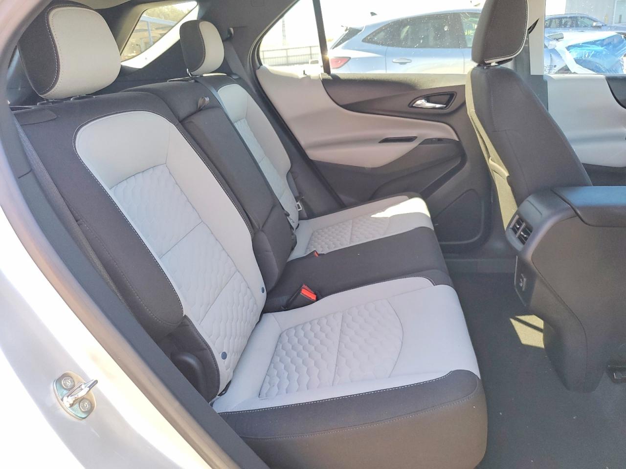2020 CHEVROLET EQUINOX LS photo 31