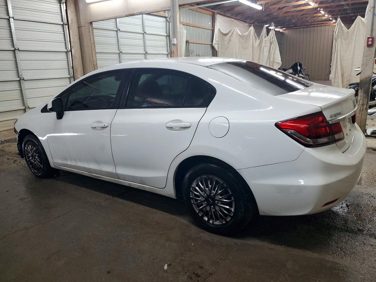 2013 HONDA CIVIC LX photo 2