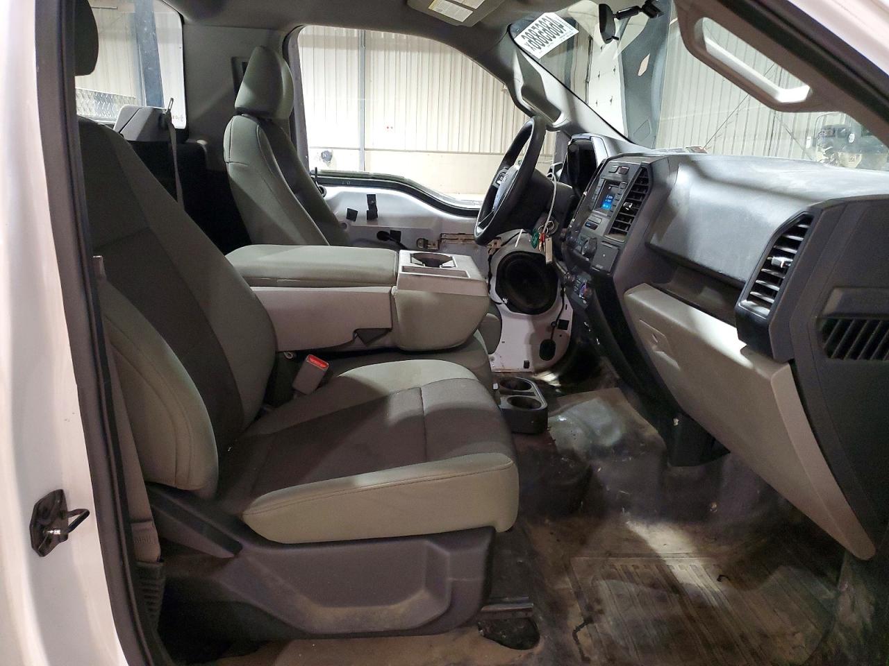 2016 FORD F150 photo 19