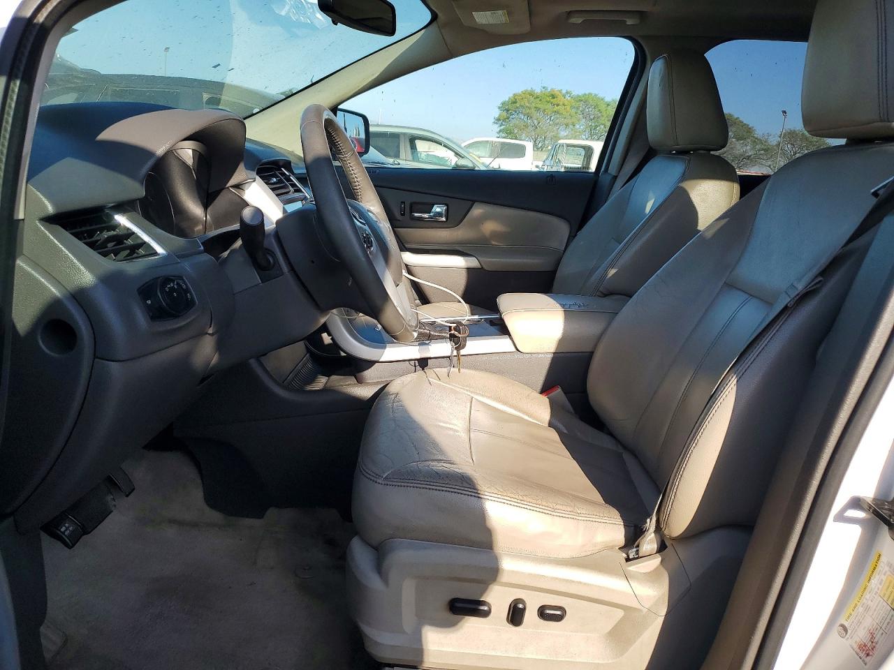 2011 FORD EDGE SEL photo 13