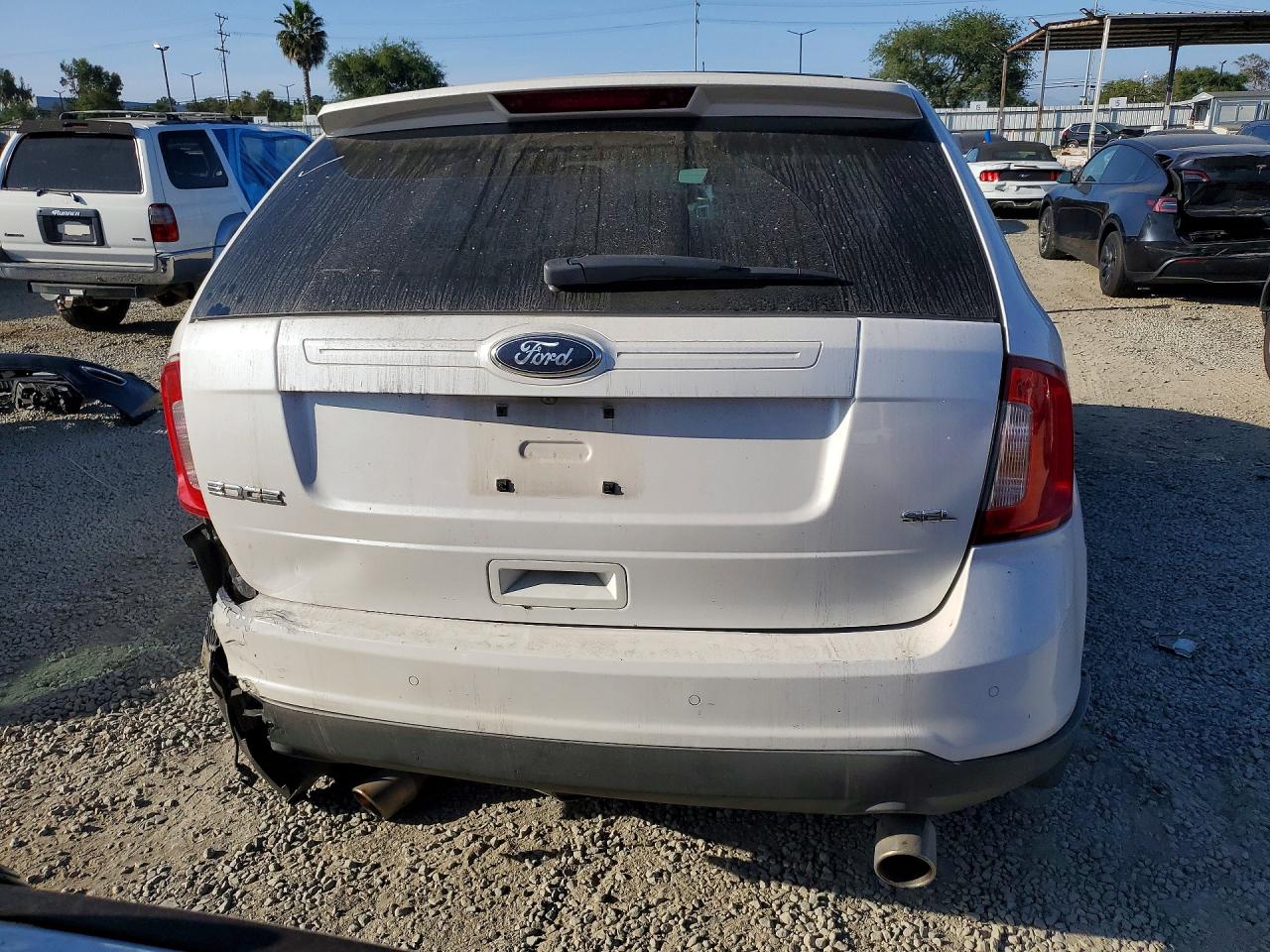 2011 FORD EDGE SEL photo 11