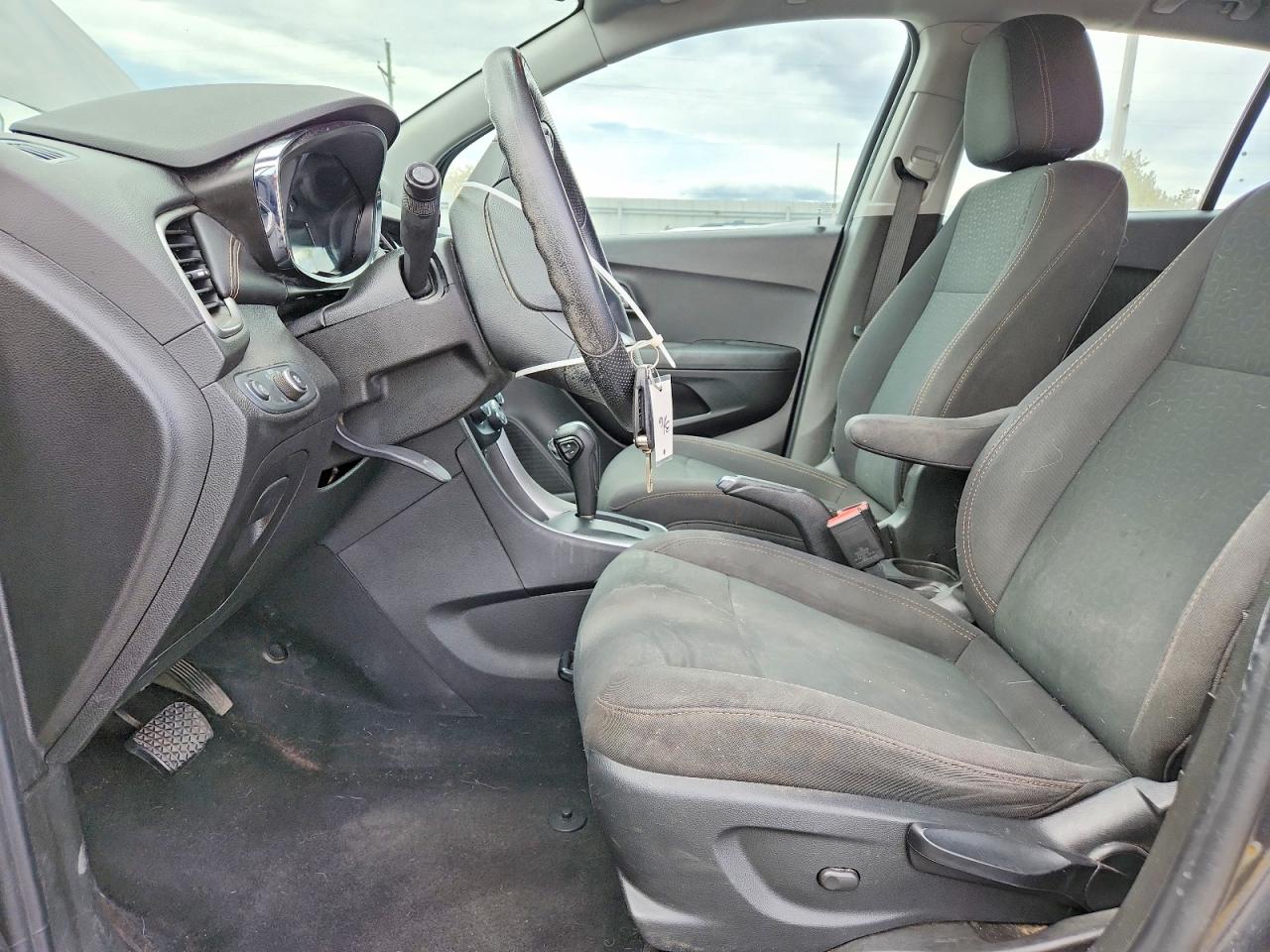 2019 CHEVROLET TRAX LS photo 7