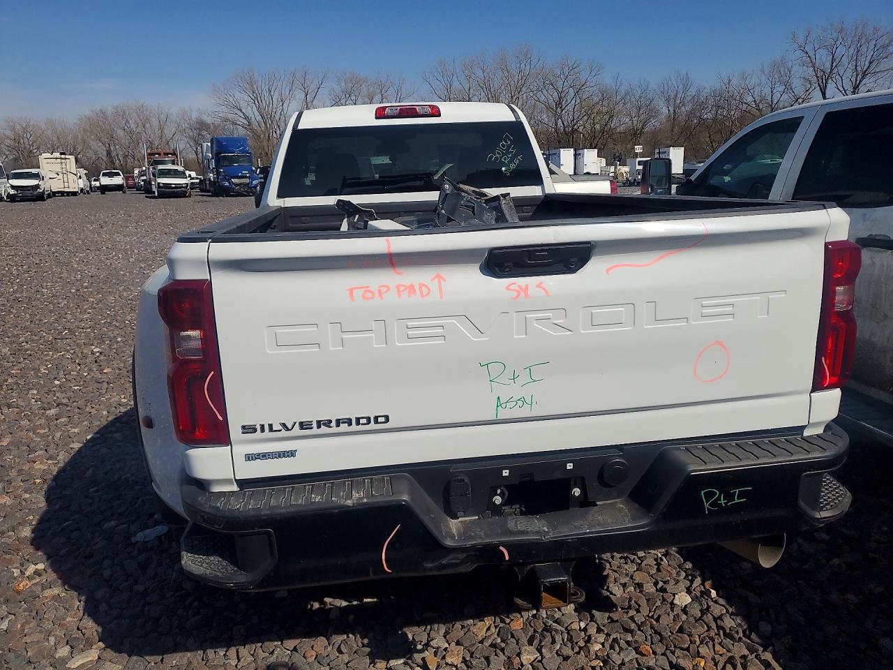 2024 CHEVROLET SILVERADO K3500 photo 6