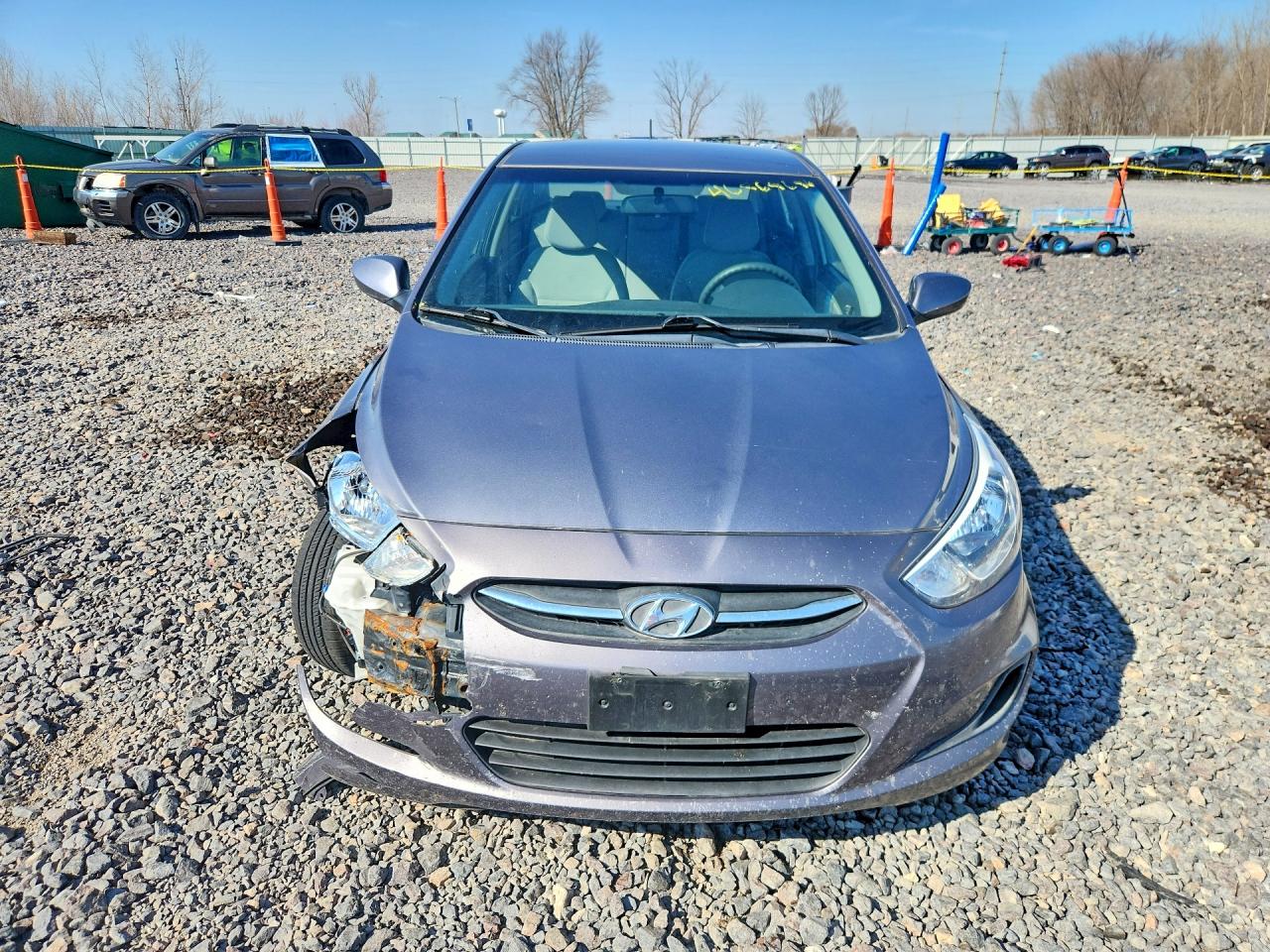 2017 HYUNDAI ACCENT SE photo 9