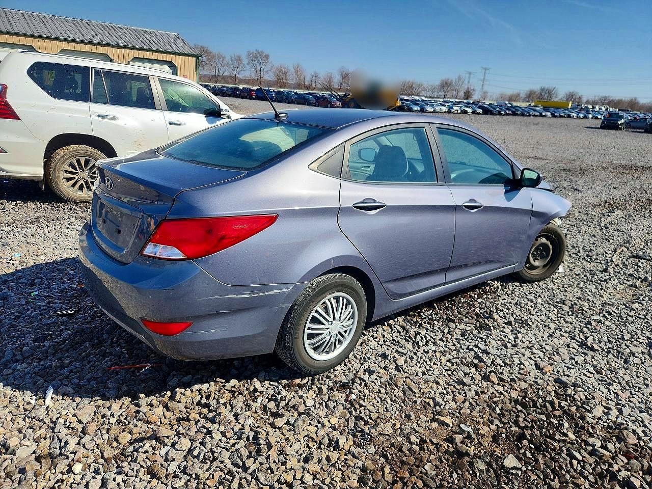 2017 HYUNDAI ACCENT SE photo 5