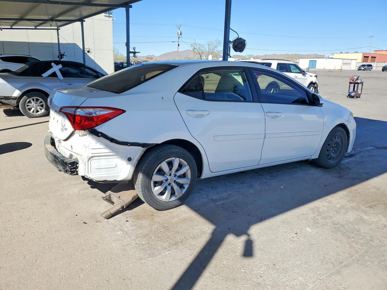 2015 TOYOTA COROLLA LE photo 5