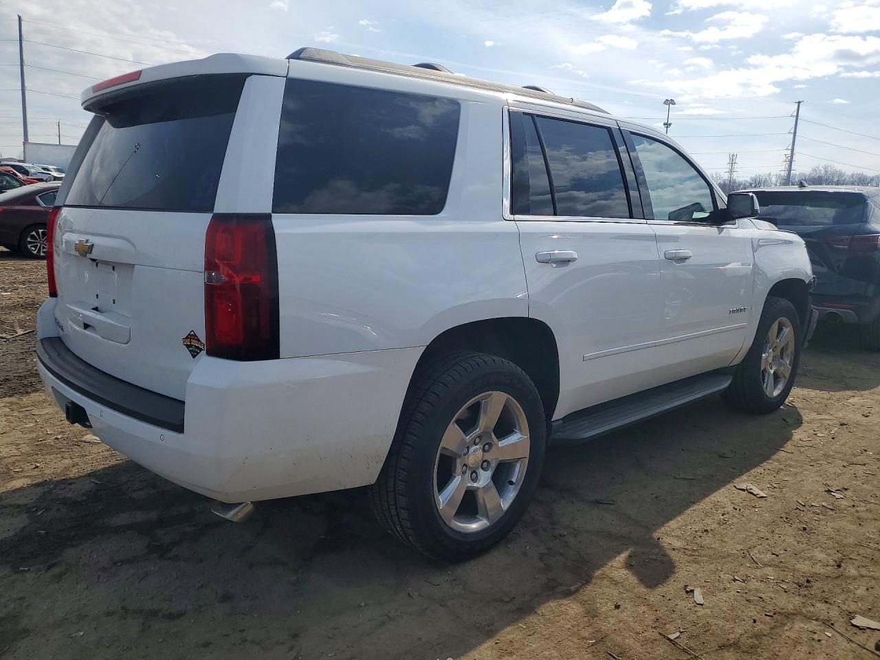 2017 CHEVROLET TAHOE K1500 LS photo 5