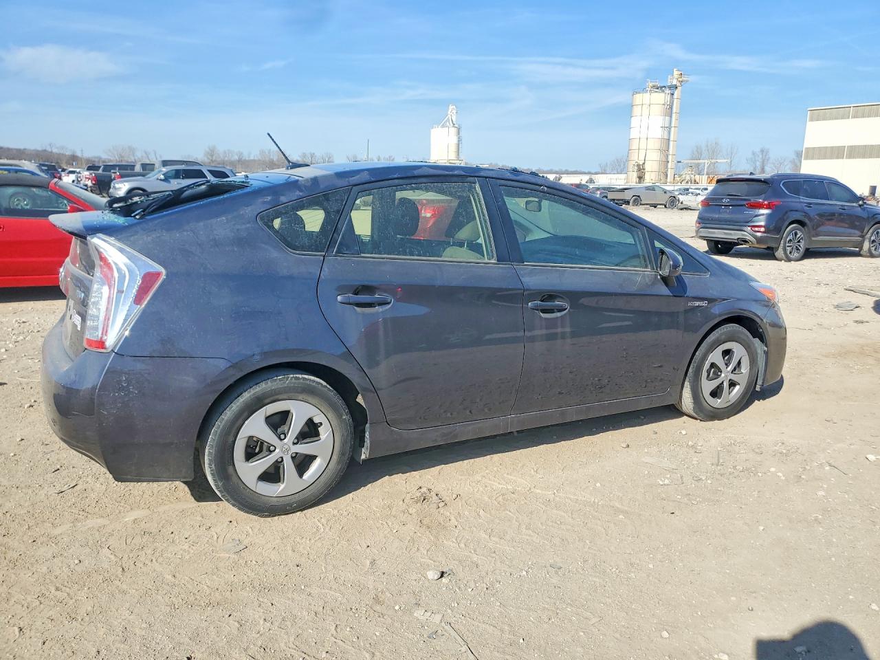 2015 TOYOTA PRIUS THREE photo 3