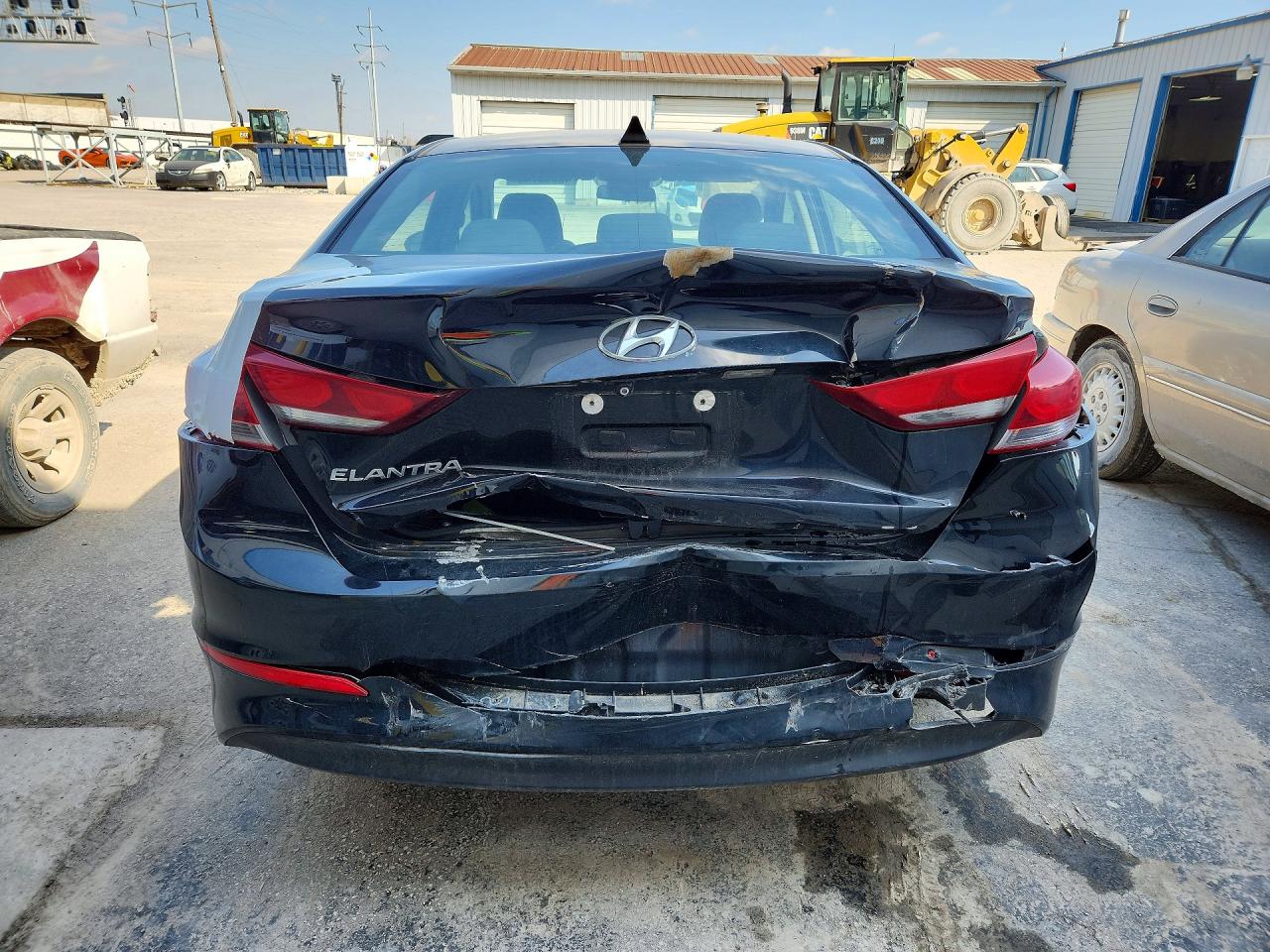 2017 HYUNDAI ELANTRA SE photo 11