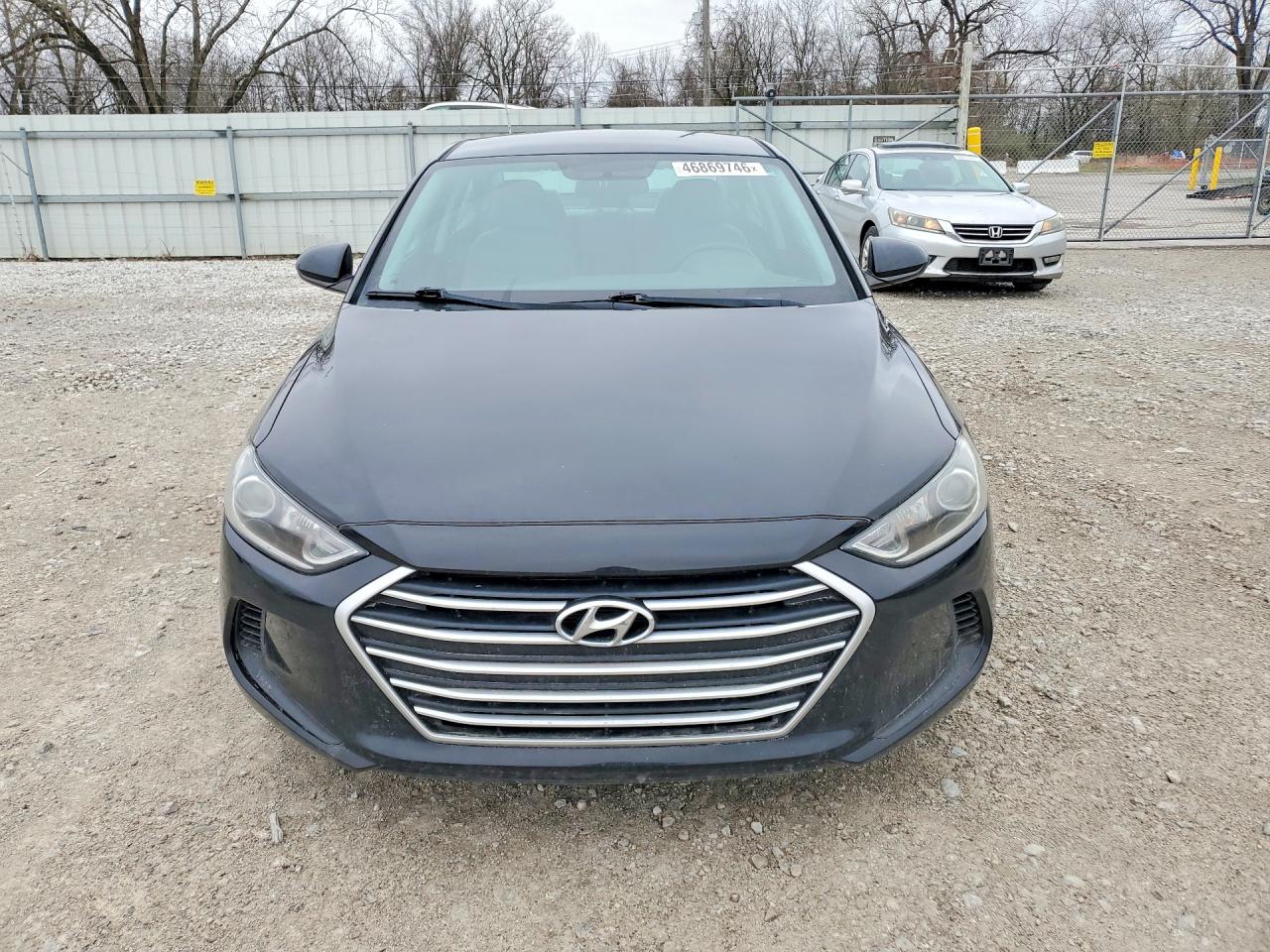 2017 HYUNDAI ELANTRA SE photo 9
