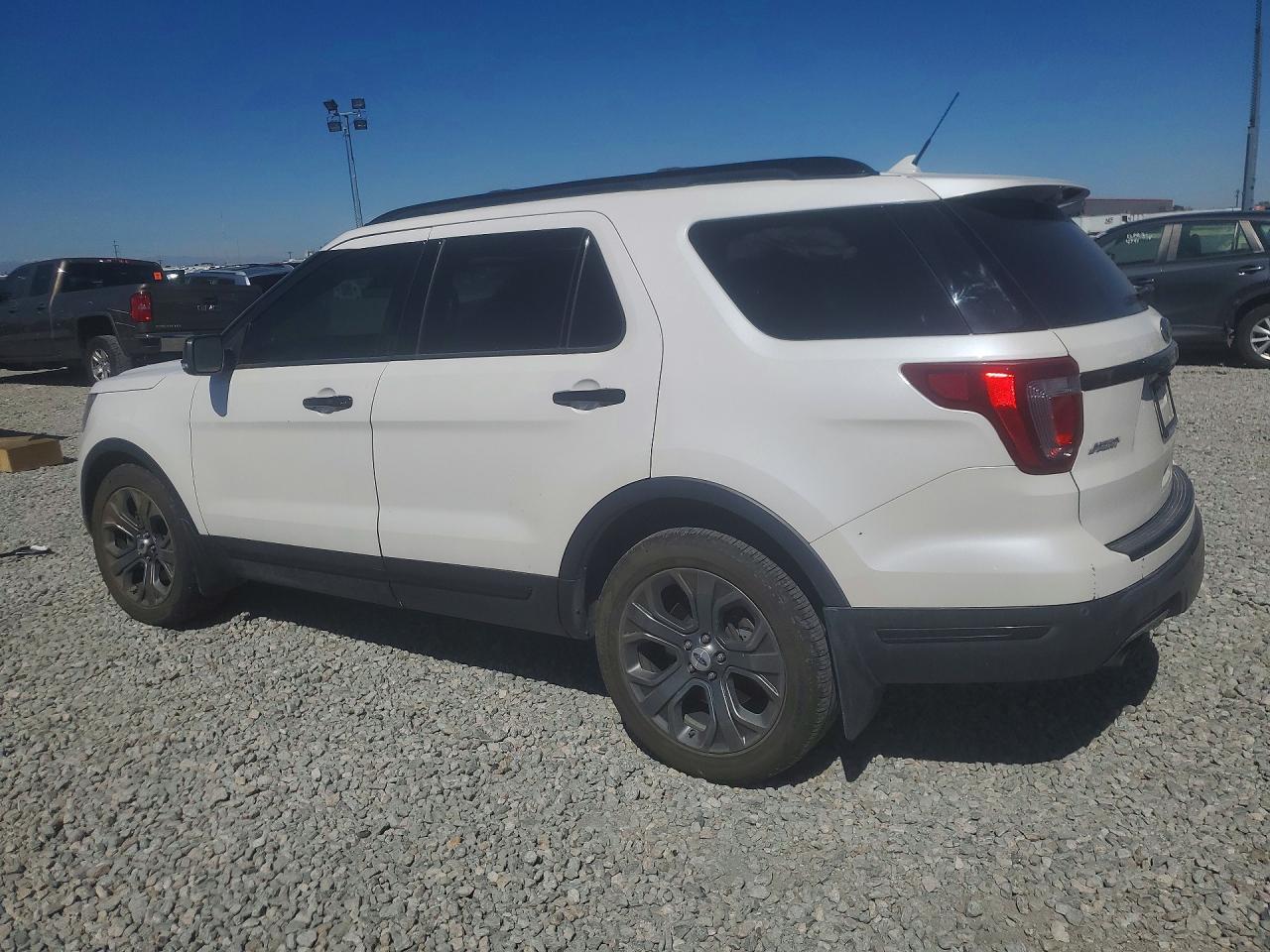 2018 FORD EXPLORER SPORT photo 3