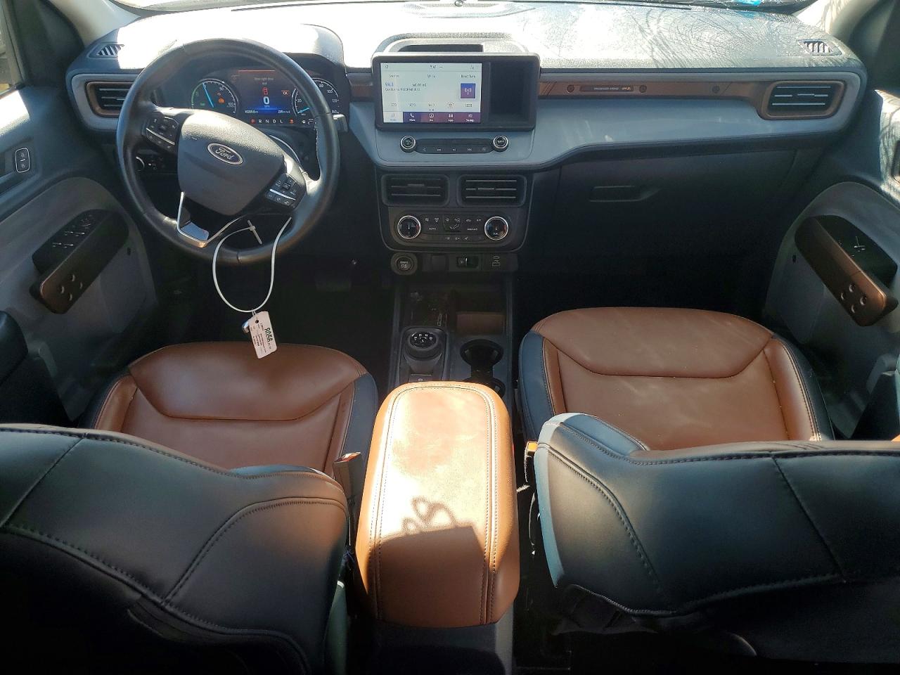 2024 FORD MAVERICK LARIAT photo 8