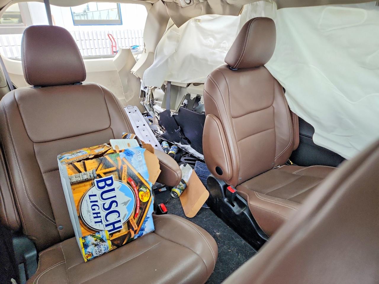 2015 TOYOTA SIENNA LIMITED PREMIUM 7-PASSENGER photo 11