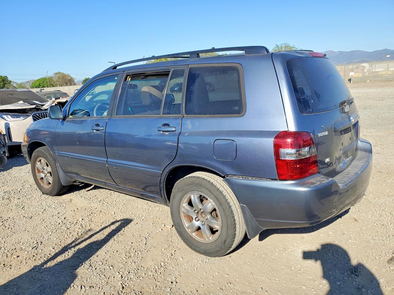2007 TOYOTA HIGHLANDER BASE photo 3