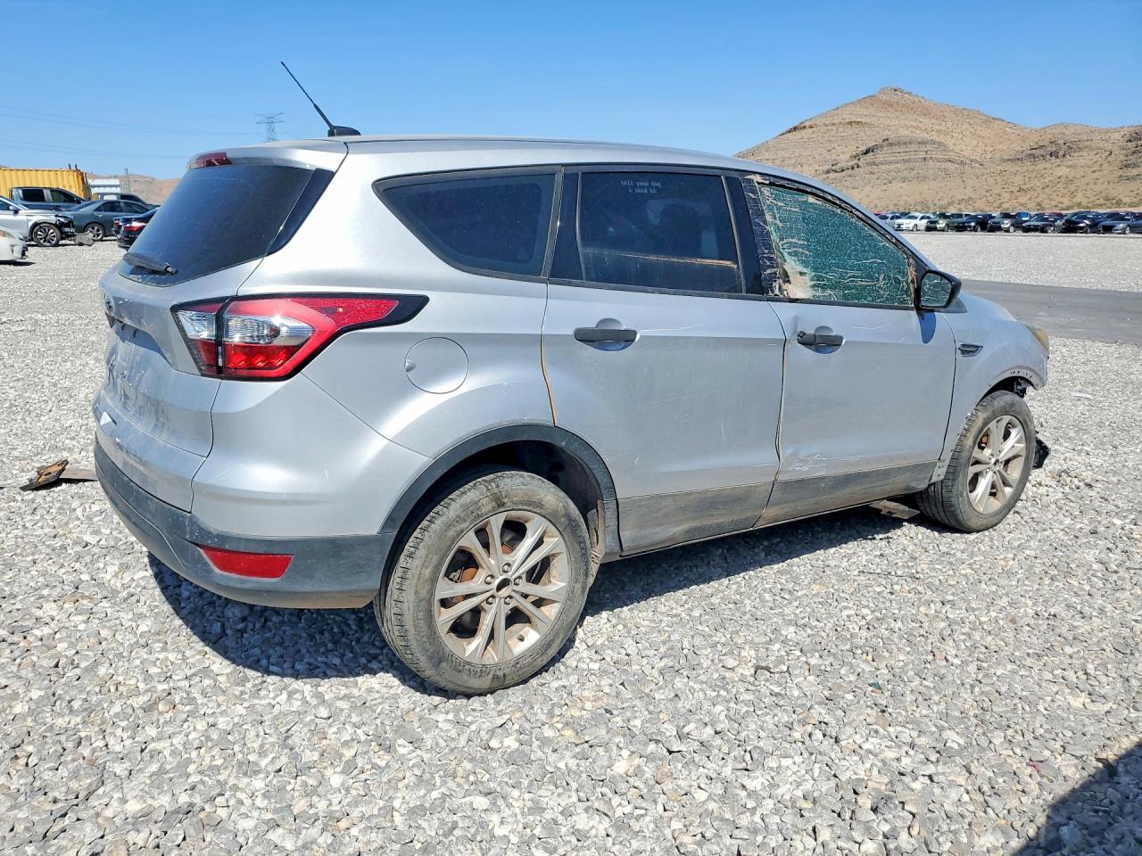 2018 FORD ESCAPE S photo 5
