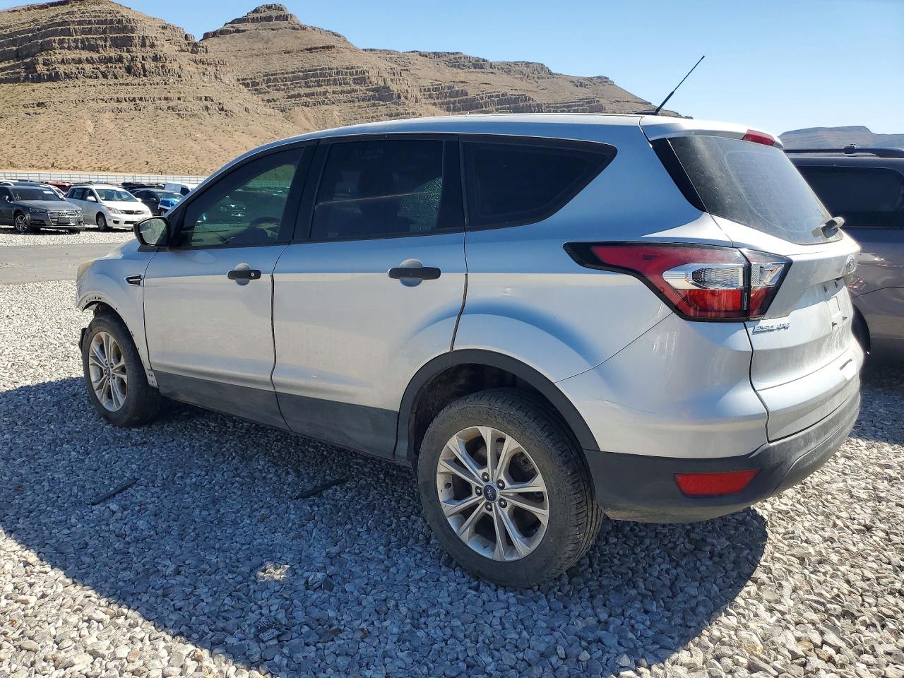2018 FORD ESCAPE S photo 3